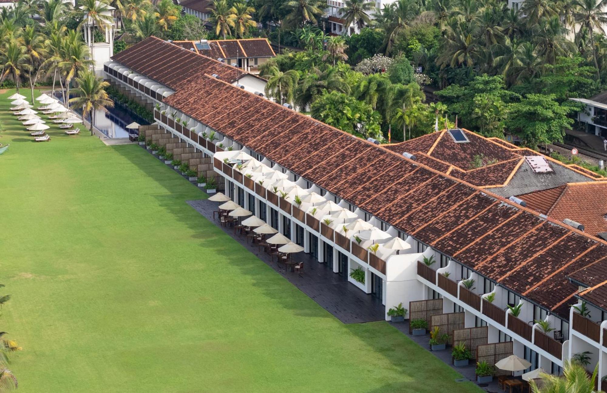 Ekho Surf Hotell Bentota Exteriör bild