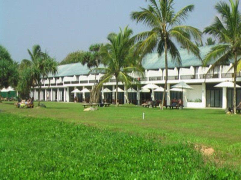 Ekho Surf Hotell Bentota Exteriör bild